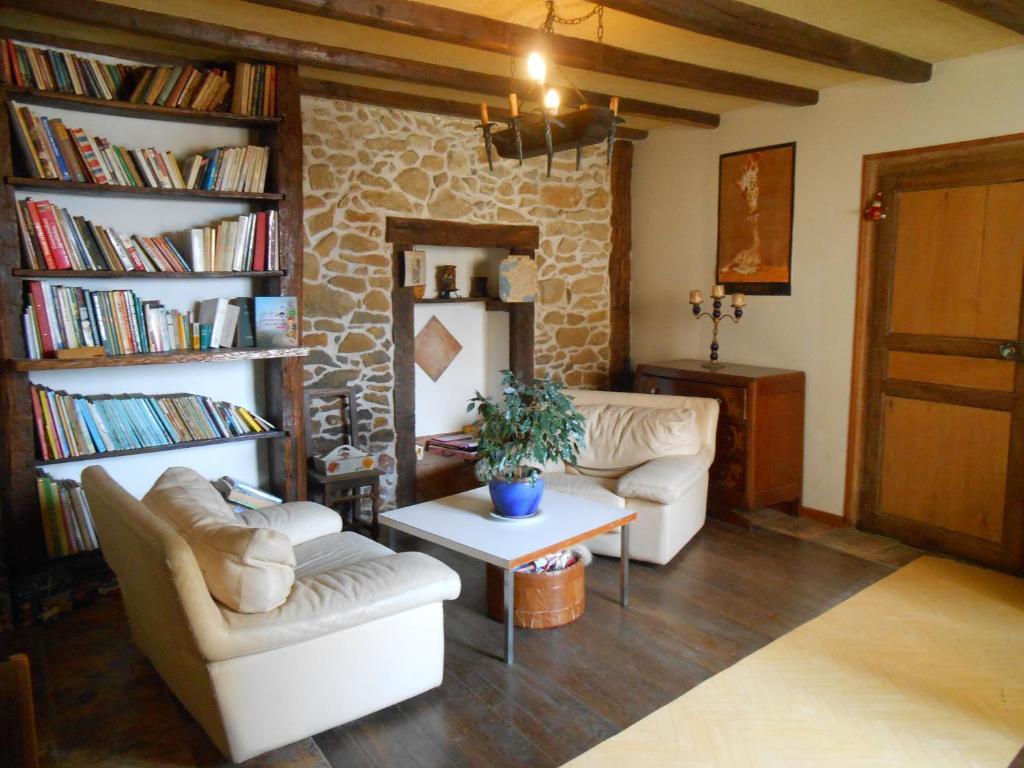 לינה וארוחת בוקר Saint-Paul  La Ferme Des 3 Suissesses מראה חיצוני תמונה