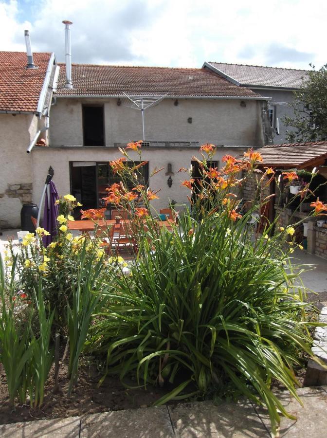 לינה וארוחת בוקר Saint-Paul  La Ferme Des 3 Suissesses מראה חיצוני תמונה